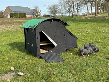 Kunststof Nestera Kippenhok - Medium House Grondmodel voorkant