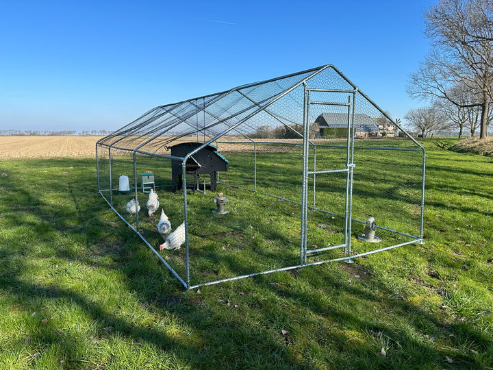 Maatwerk kippenren maken voor kunststof kippenhok Omlet Cube Maatwerk kippenren maken voor kunststof kippenhok Omlet Cube